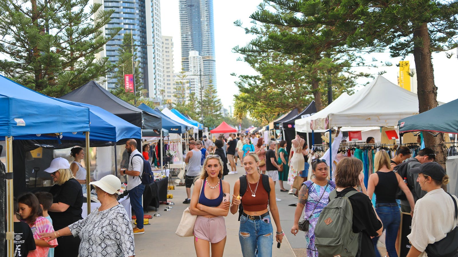 gold-coast-market-weekends Stalls at the Surfers Paradise Beachfront Markets, one of the Gold Coast markets near Victoria Square
